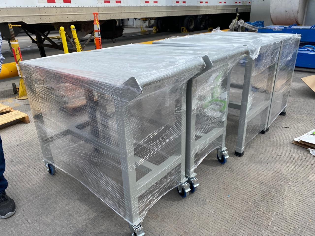 Mesas móviles de trabajo